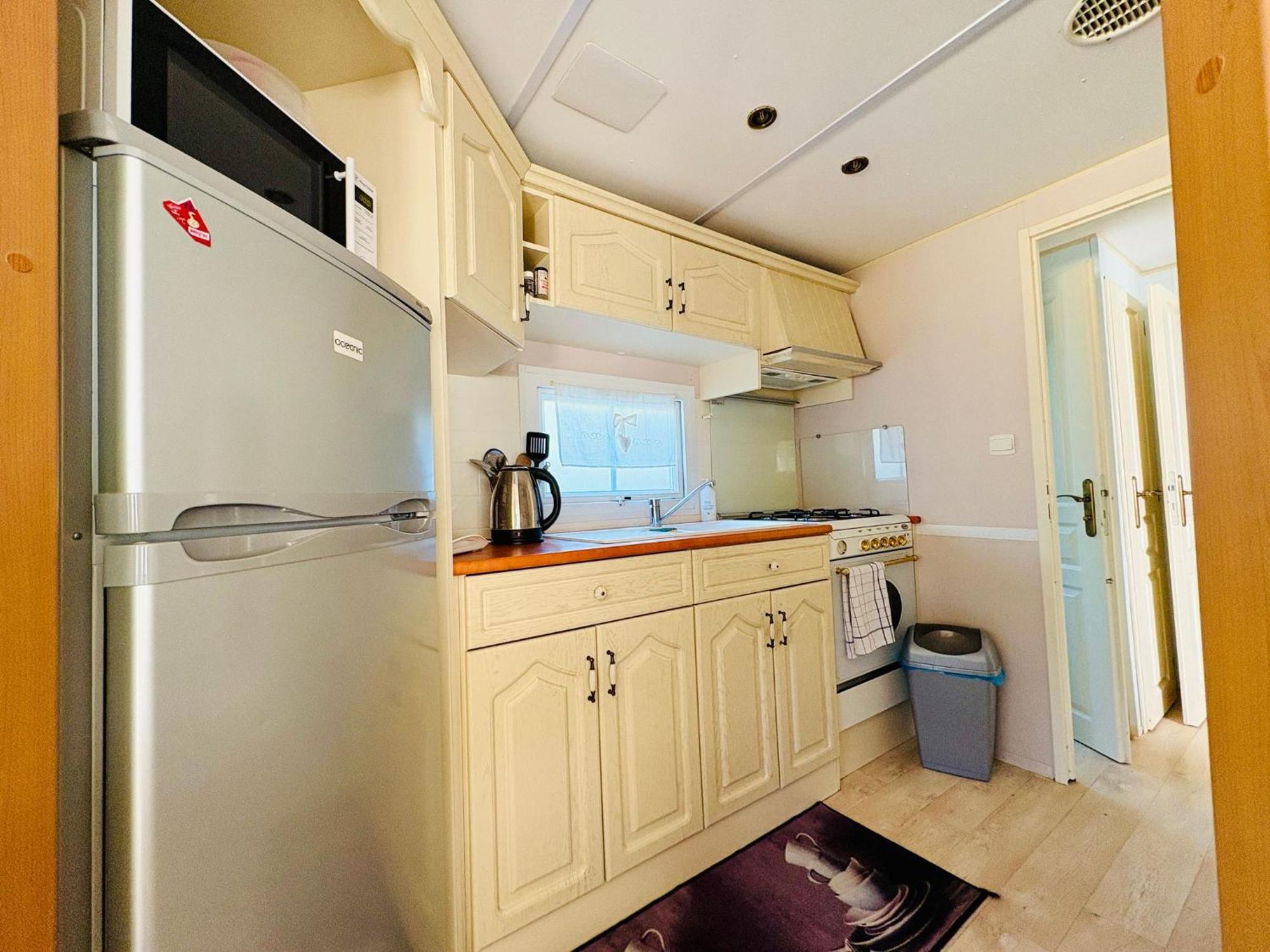 Mobil'home 2 à 4 pers Les Mathes La Palmyre , chèques vacances acceptés Parque de Campismo